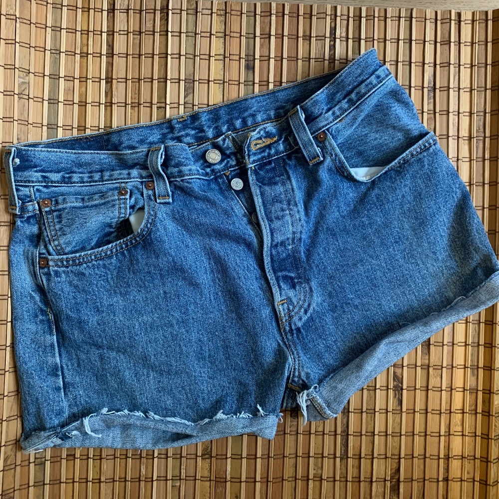 Vintage Levis 501 Button Fly Rolled Cut Offs 34